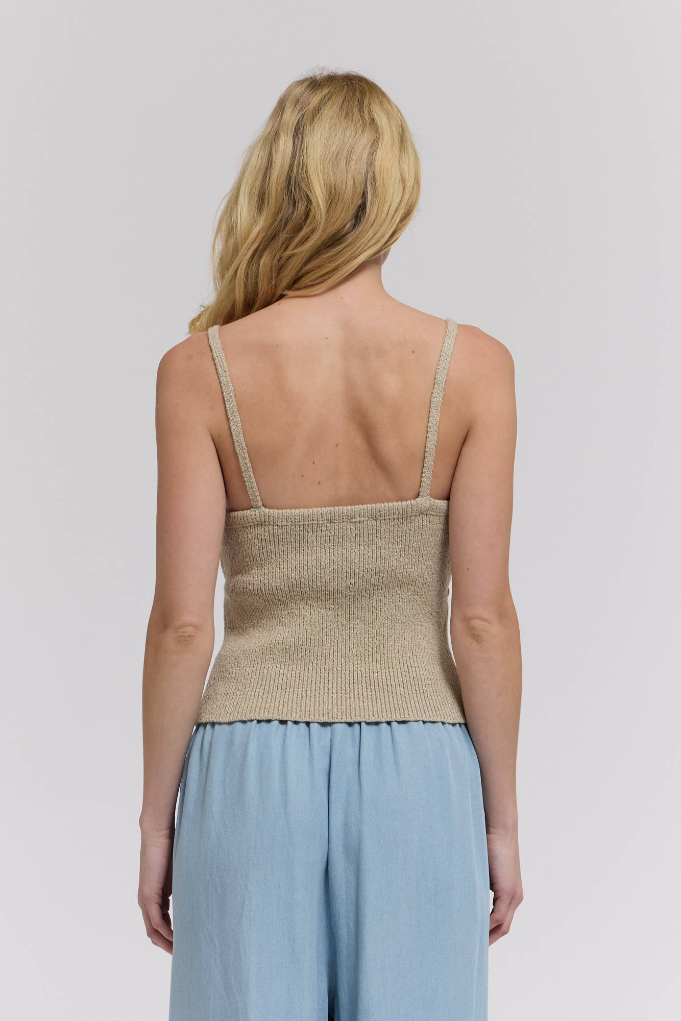 V NECK CROP KNIT TOP
