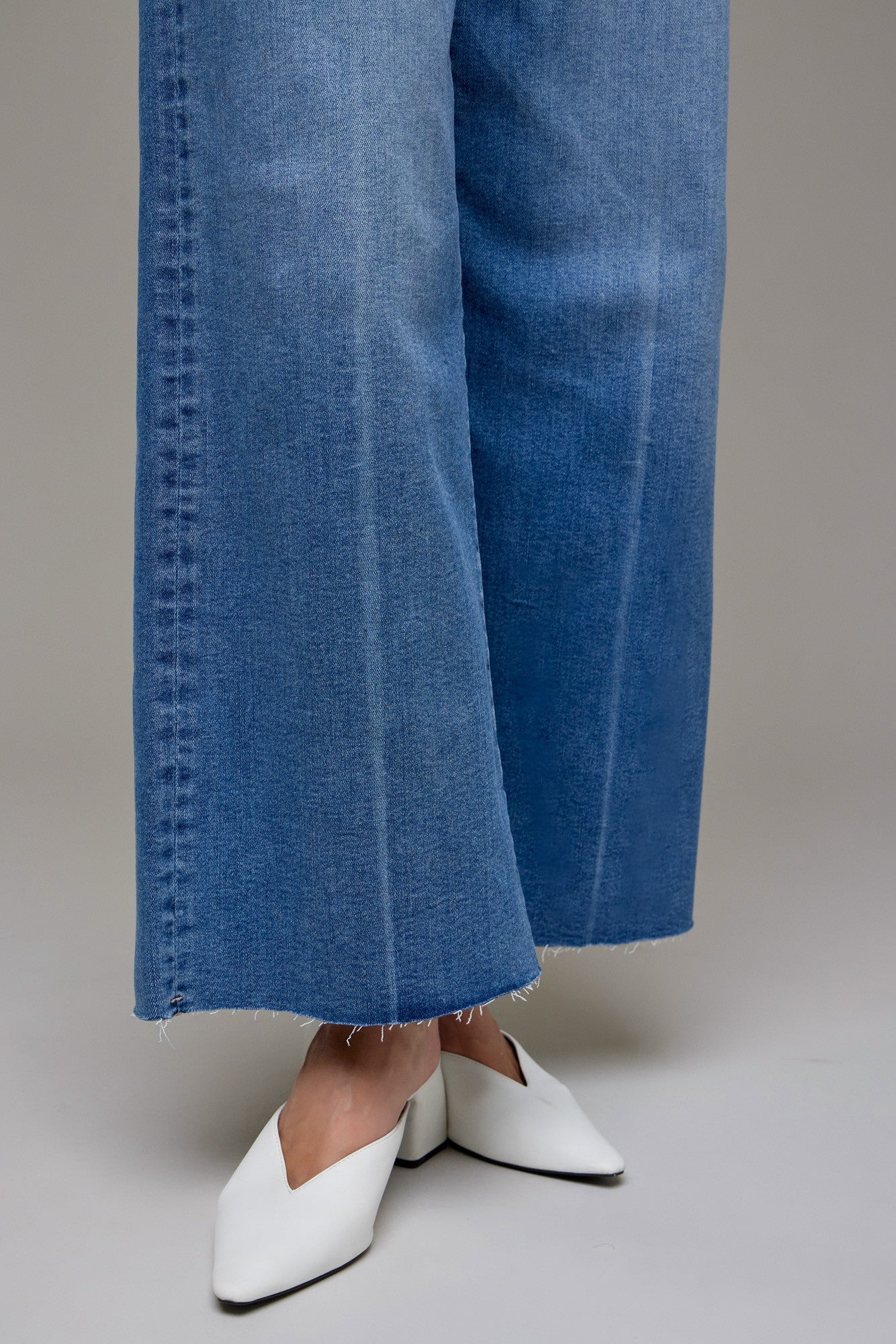 Nori Mid Rise Jean By Hidden