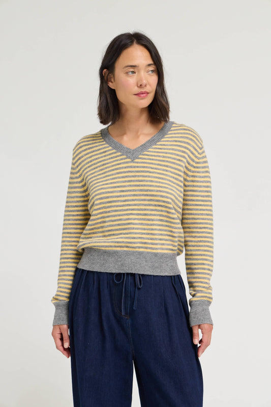 CHELSEA SWEATER