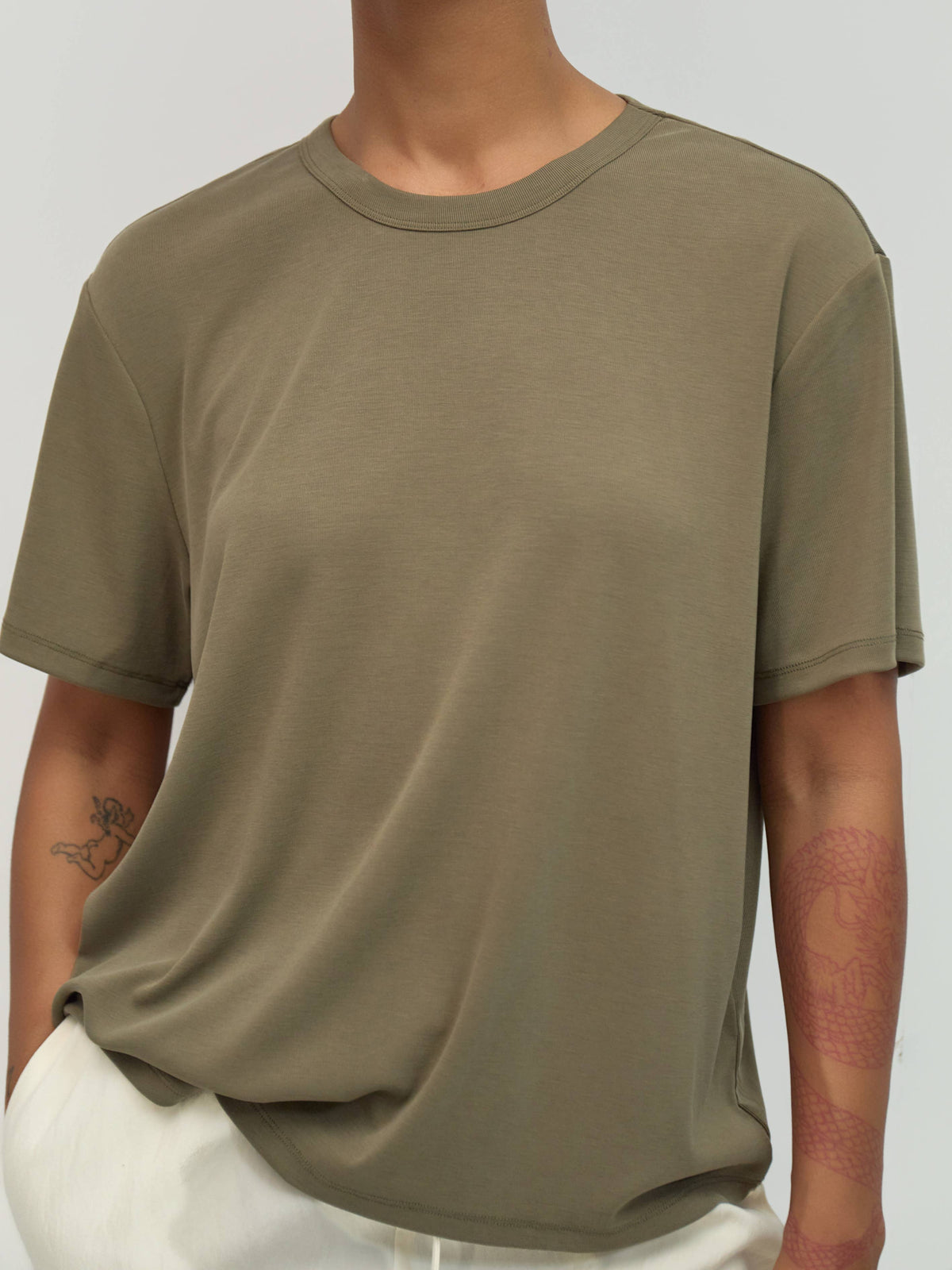 THE LEE TEE