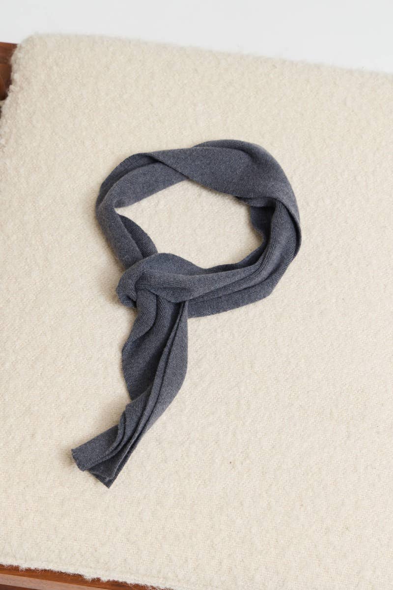 THIN SCARVES