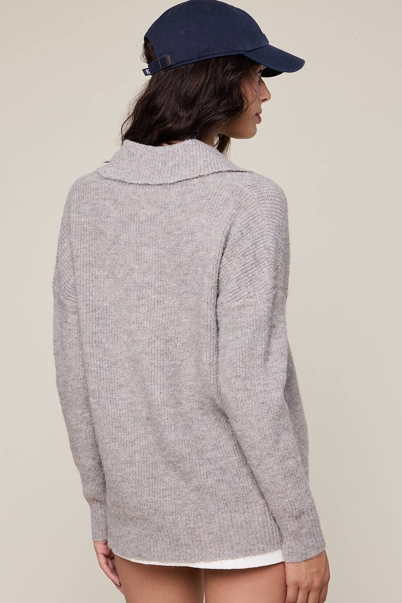 CARRY KNIT SWEATER