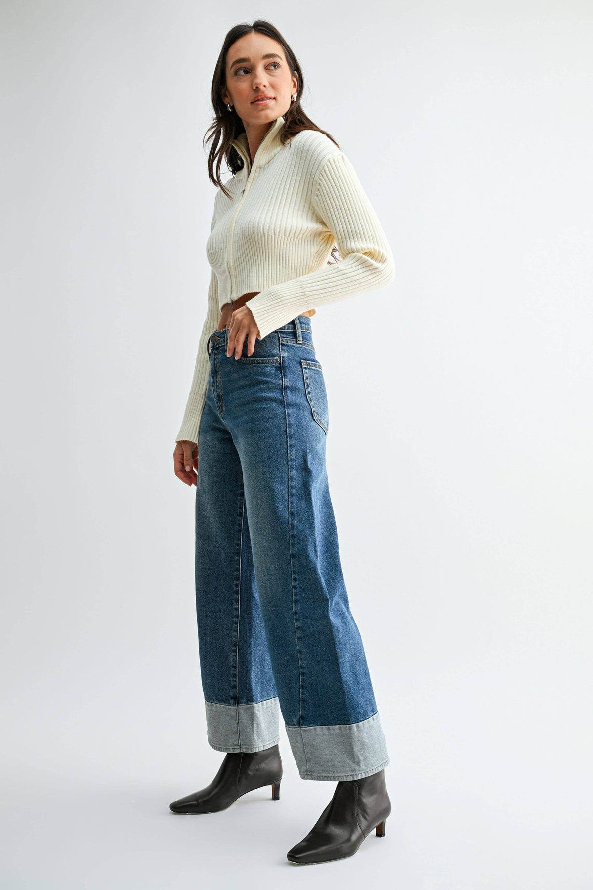 TWO TONED HEM JEAN