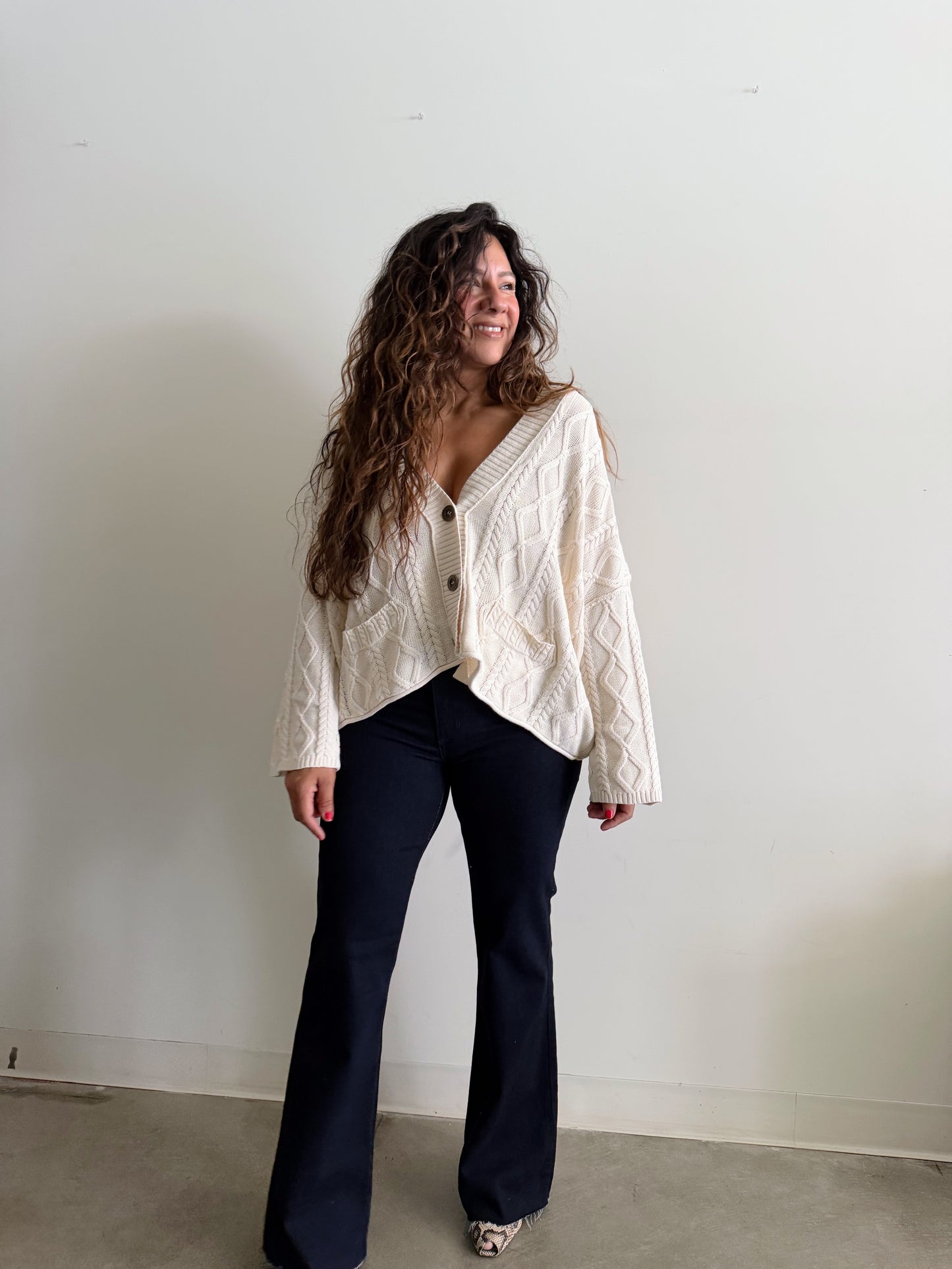 AUGUST CABLE KNIT CARDIGAN