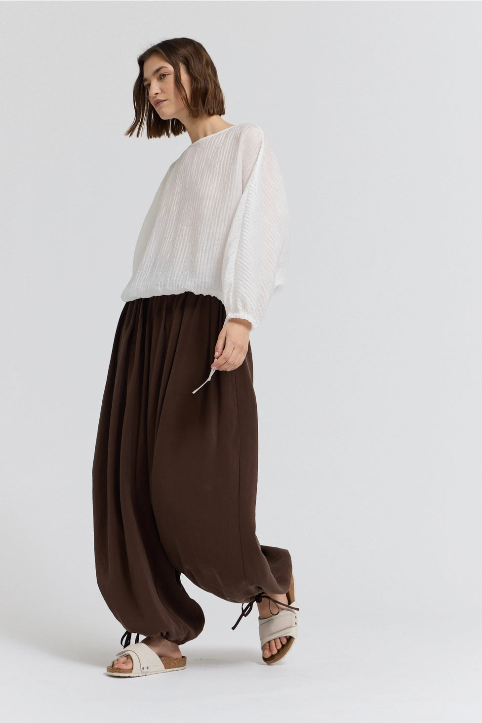 Pleated Balloon Pant