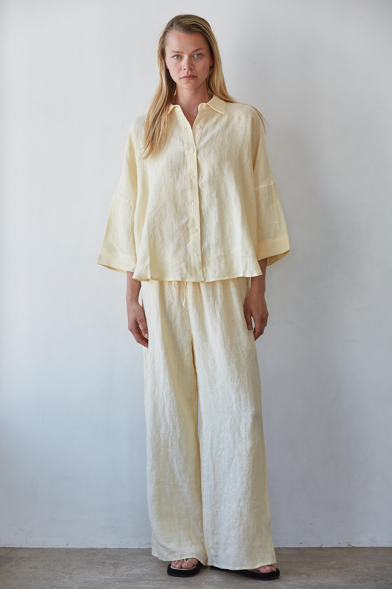 Sunny Button Down