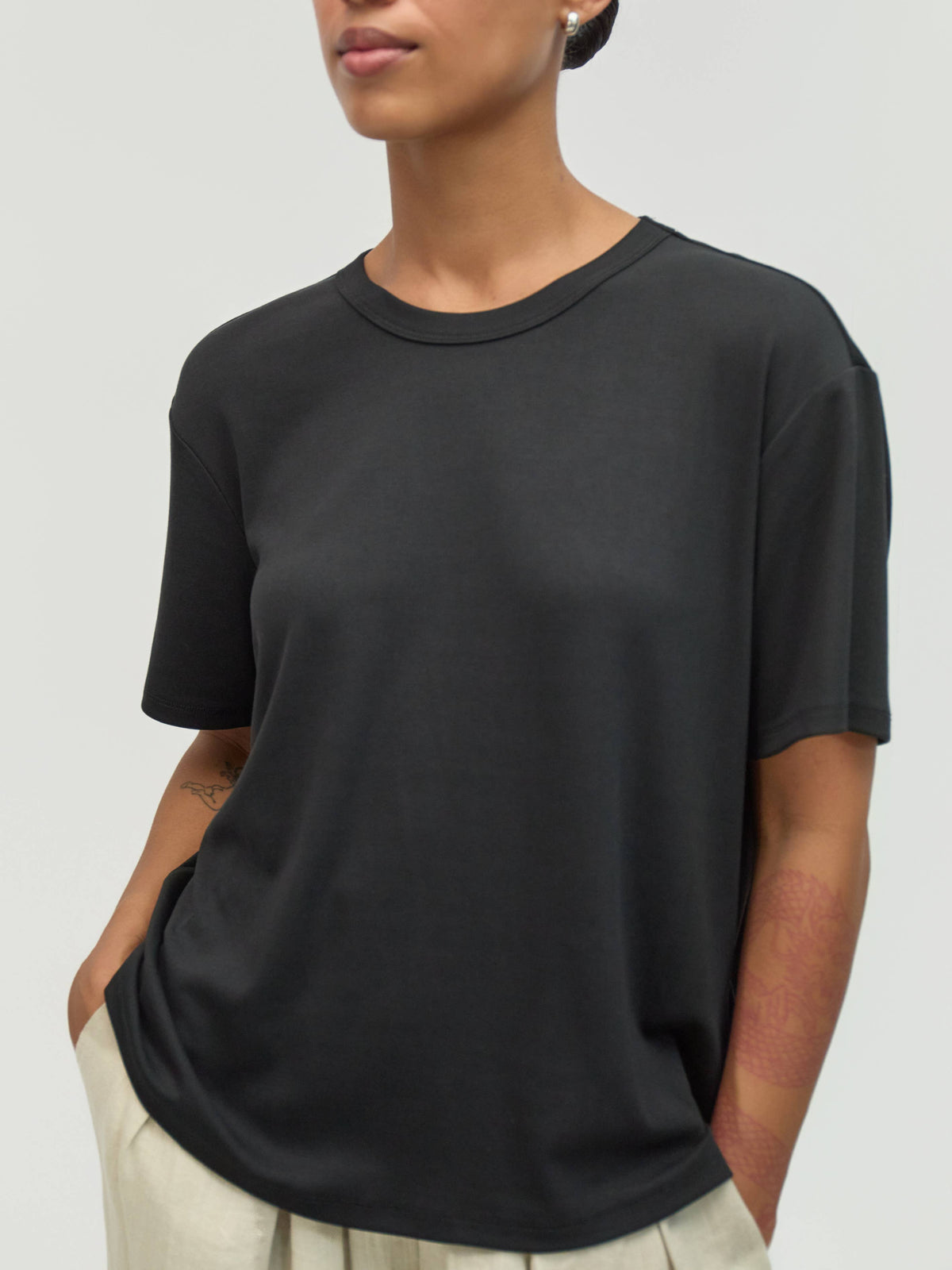 THE LEE TEE