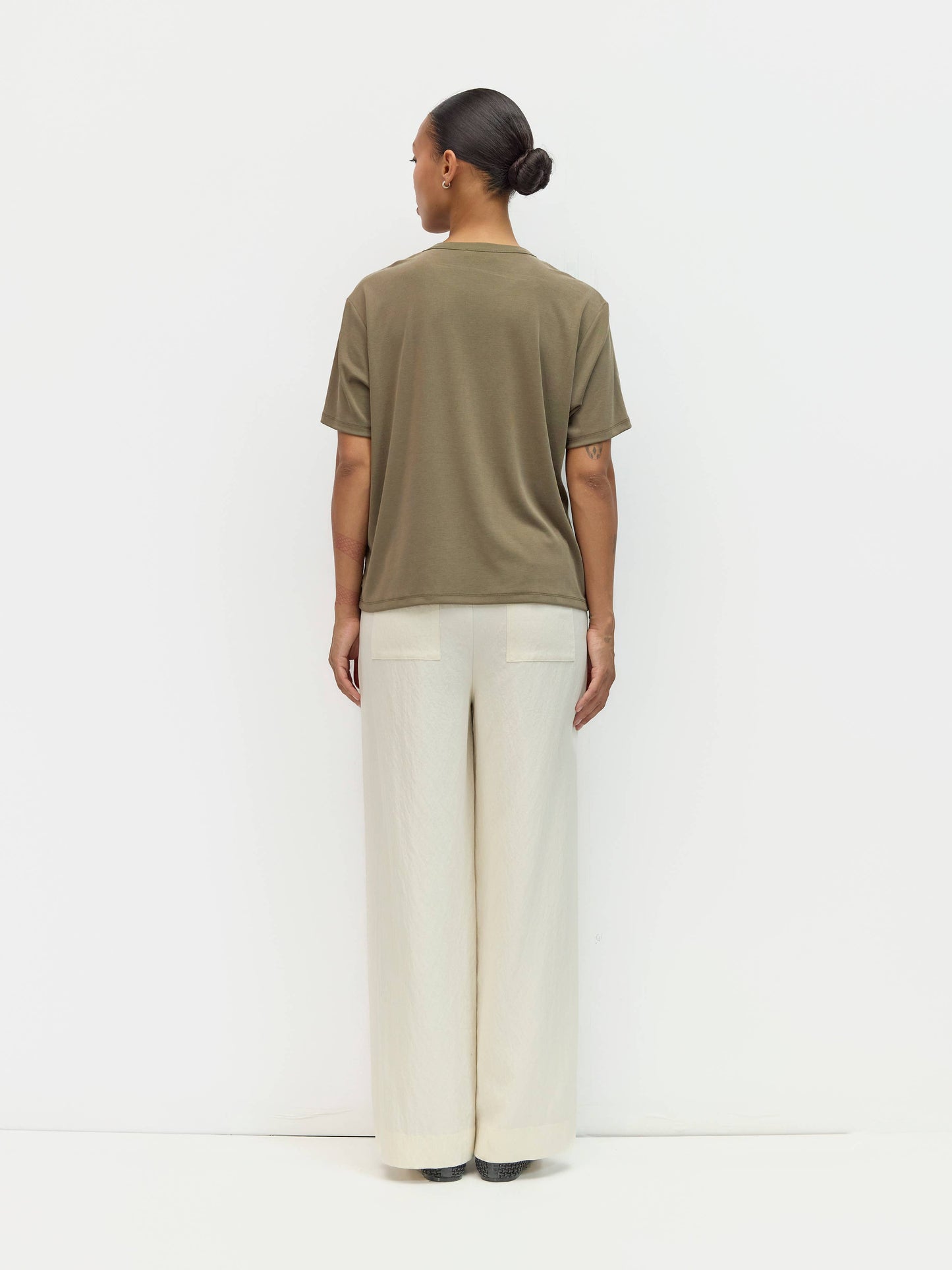 THE LEE TEE